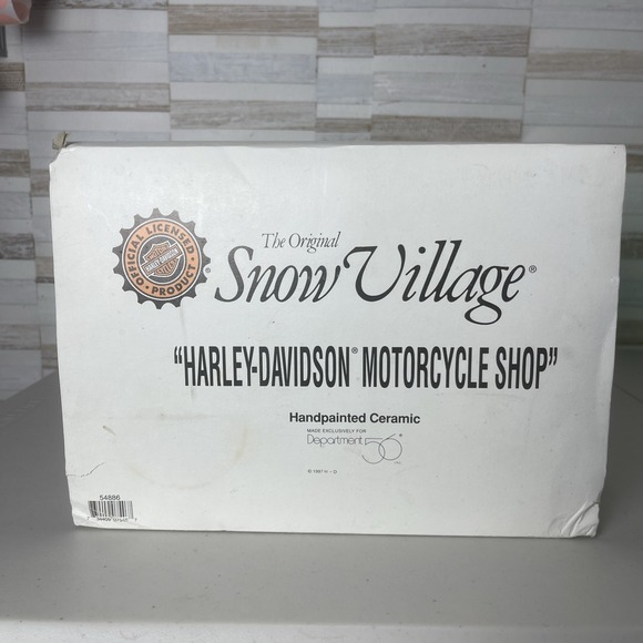 1997 Dept 56 Original Snow Village Harley-Davidson Motorcycle Shop #54886 In Box - Picture 15 of 16
